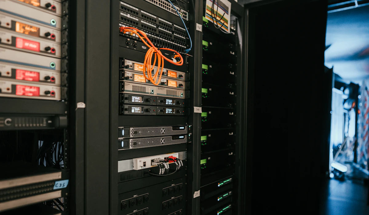 Cortes por falta de pago: deja de cortar a mano, router por router